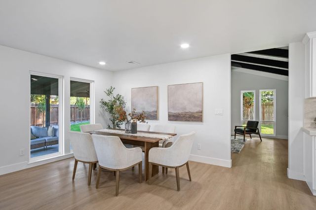 6606 Candlewood Cir, Riverbank, CA 95367