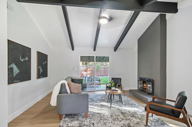 6606 Candlewood Cir, Riverbank, CA 95367