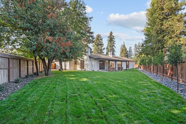 6606 Candlewood Cir, Riverbank, CA 95367