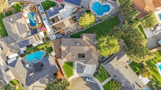 6606 Candlewood Cir, Riverbank, CA 95367