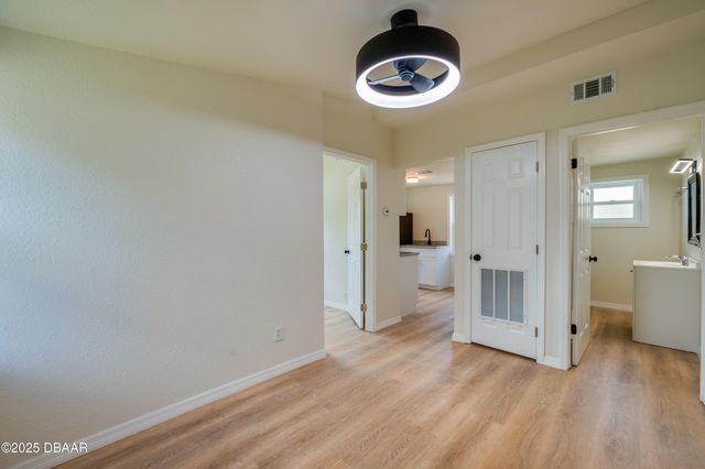 259 Jefferson St Apt 1, Daytona Beach, FL 32114