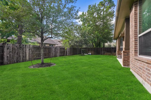 6 Inland Prairie Drive, Tomball, TX 77375