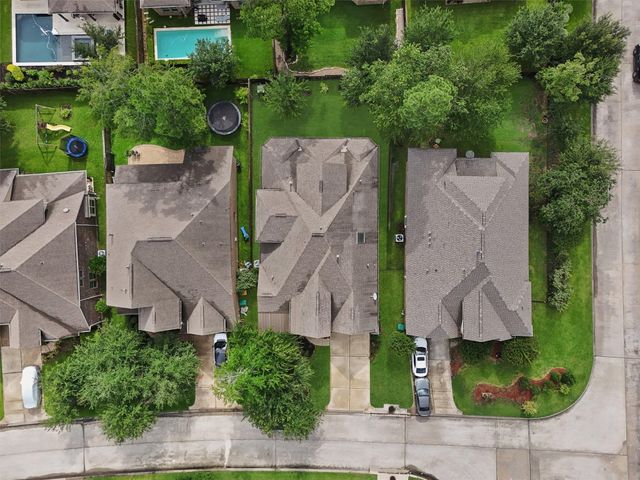 6 Inland Prairie Drive, Tomball, TX 77375