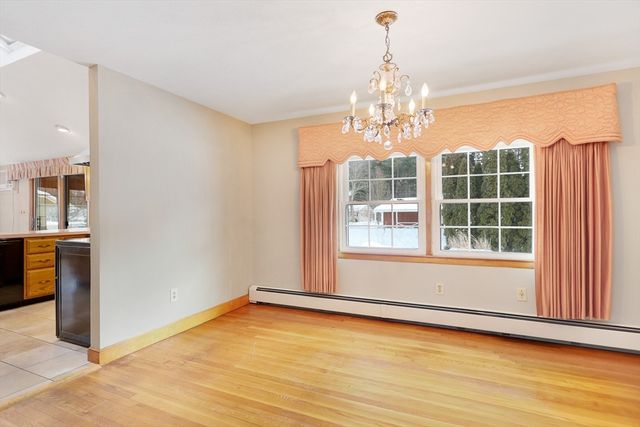 8 Cole Street, Salem, NH 03079