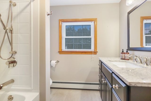 8 Cole Street, Salem, NH 03079