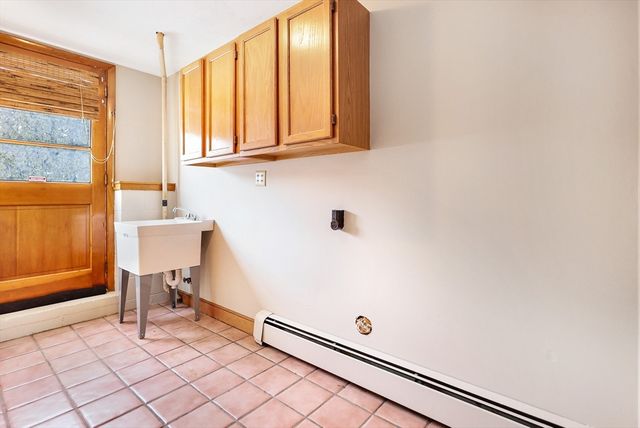 8 Cole Street, Salem, NH 03079