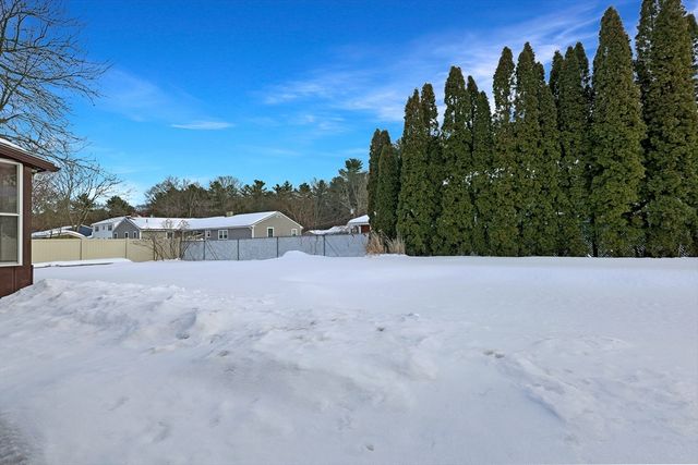 8 Cole Street, Salem, NH 03079