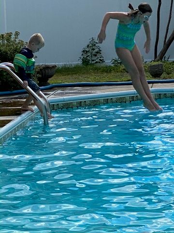 8 Cole Street, Salem, NH 03079