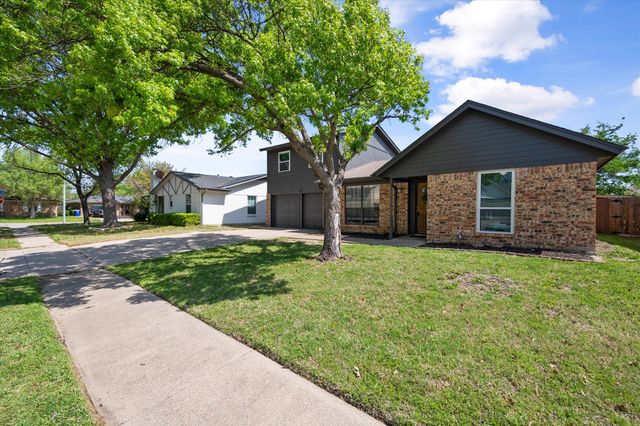 8036 Berrybrook Drive, Watauga, TX 76148