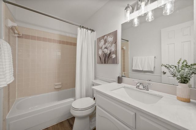 8036 Berrybrook Drive, Watauga, TX 76148