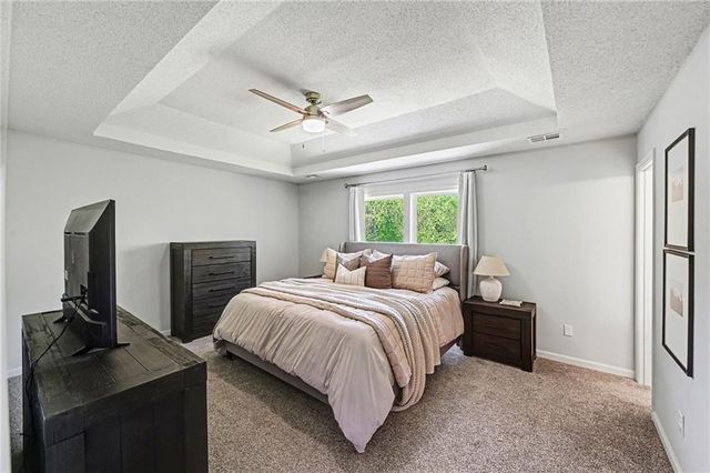 6330 N Bedford Avenue, Kansas City, MO 64151