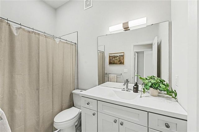 6330 N Bedford Avenue, Kansas City, MO 64151