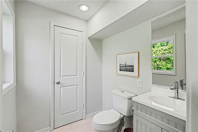 6330 N Bedford Avenue, Kansas City, MO 64151