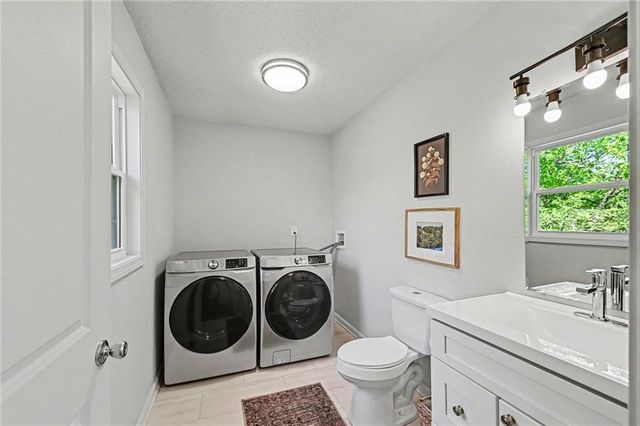 6330 N Bedford Avenue, Kansas City, MO 64151