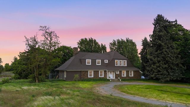 1625 S Hayford Rd, Spokane, WA 99224
