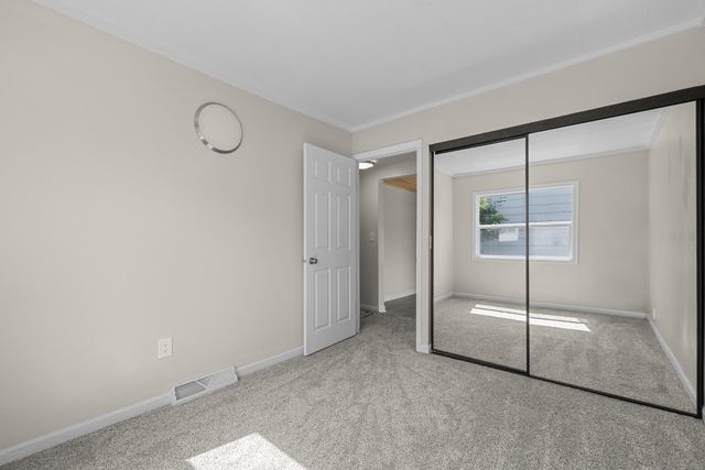 405 1st Ave NW, Mohall, ND 58761