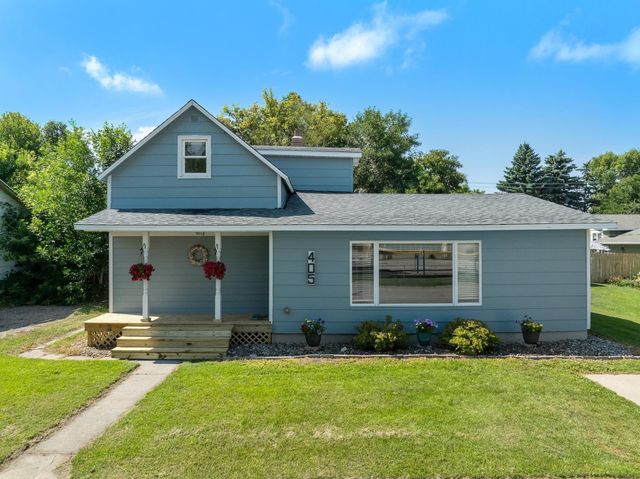 405 1st Ave NW, Mohall, ND 58761