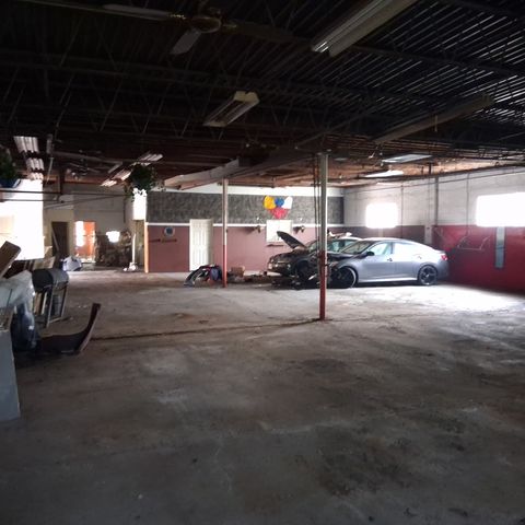 9558 S Vincennes Avenue, Chicago, IL 60643