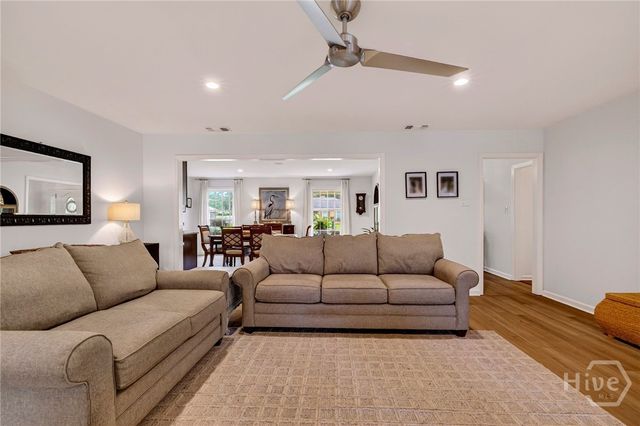 8607 Kent Drive, Savannah, GA 31406