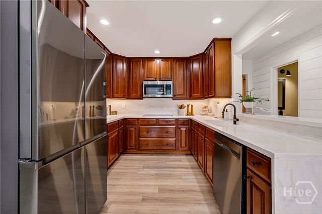 8607 Kent Drive, Savannah, GA 31406