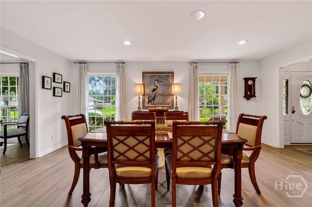 8607 Kent Drive, Savannah, GA 31406