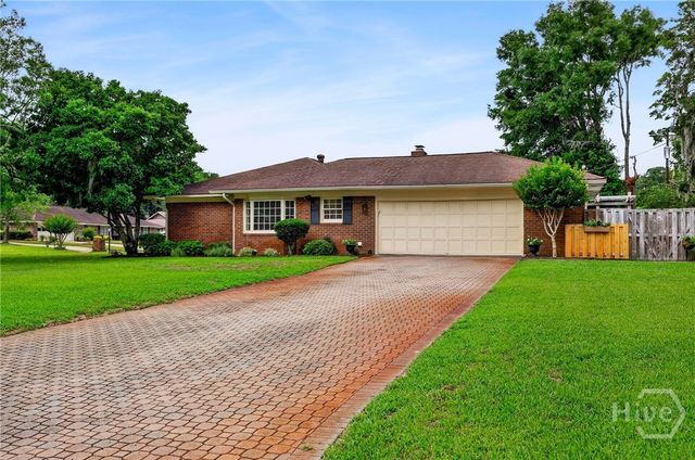 8607 Kent Drive, Savannah, GA 31406