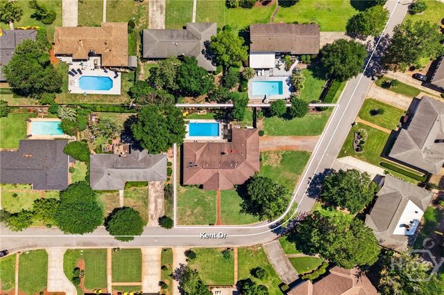 8607 Kent Drive, Savannah, GA 31406