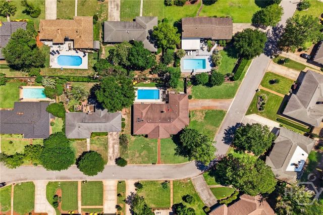 8607 Kent Drive, Savannah, GA 31406