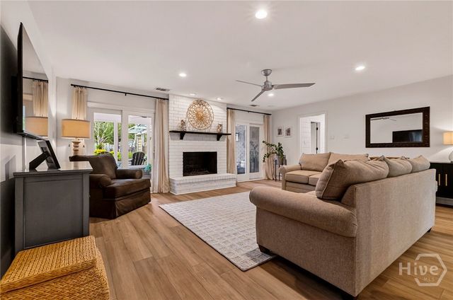 8607 Kent Drive, Savannah, GA 31406