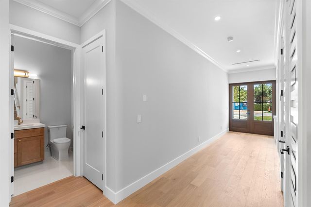 1016 SE 8th Street, Fort Lauderdale, FL 33316