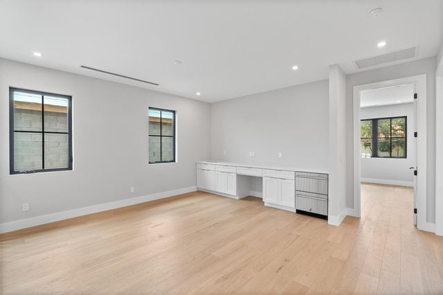 1016 SE 8th Street, Fort Lauderdale, FL 33316