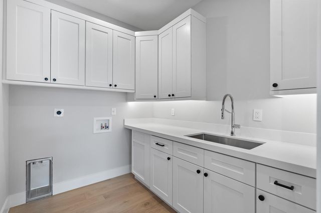 1016 SE 8th Street, Fort Lauderdale, FL 33316