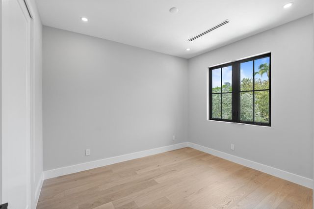 1016 SE 8th Street, Fort Lauderdale, FL 33316
