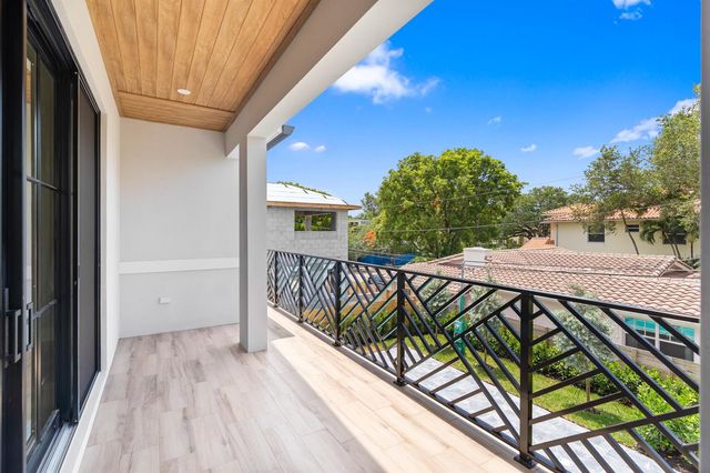 1016 SE 8th Street, Fort Lauderdale, FL 33316