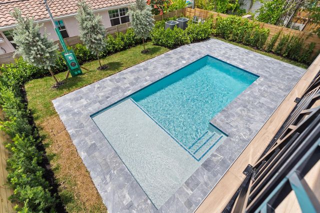 1016 SE 8th Street, Fort Lauderdale, FL 33316