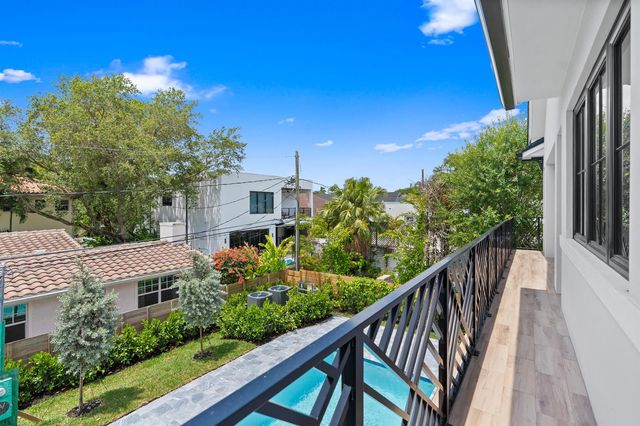 1016 SE 8th Street, Fort Lauderdale, FL 33316