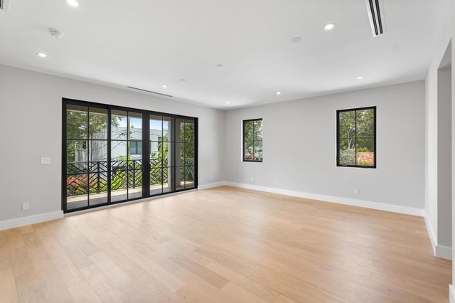 1016 SE 8th Street, Fort Lauderdale, FL 33316