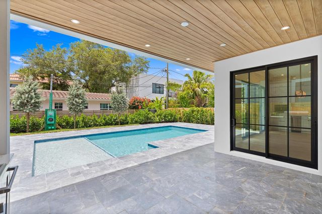1016 SE 8th Street, Fort Lauderdale, FL 33316