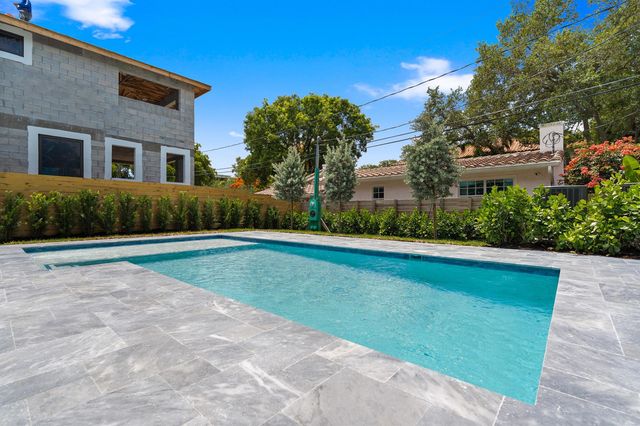 1016 SE 8th Street, Fort Lauderdale, FL 33316