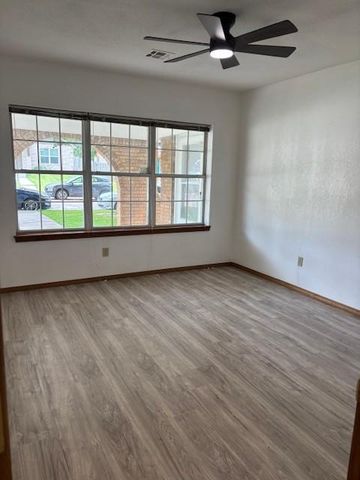 2037 NE 16th Terrace, Oklahoma City, OK 73117