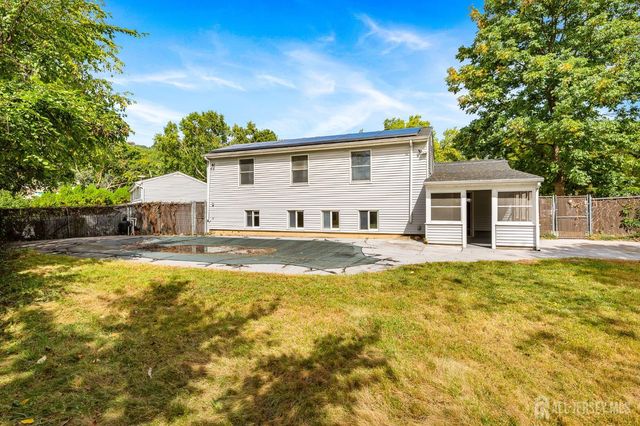 233 Henry Court, North Plainfield, NJ 07060