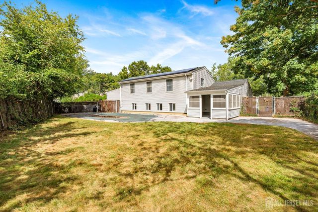 233 Henry Court, North Plainfield, NJ 07060