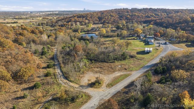 N 41st West Avenue, Tulsa, OK 74126