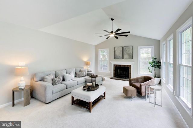 11 DANBURY FOREST LN, Stafford, VA 22554