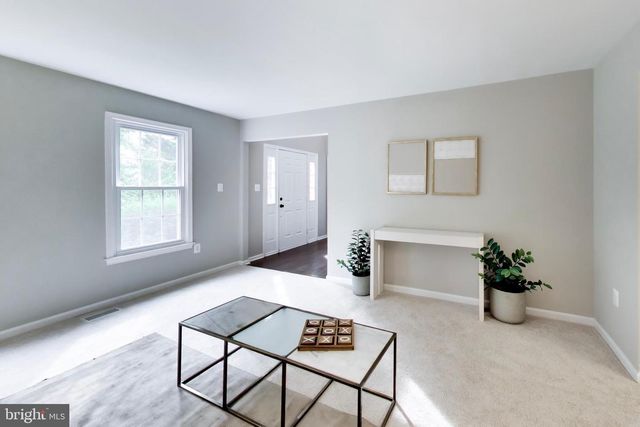 11 DANBURY FOREST LN, Stafford, VA 22554