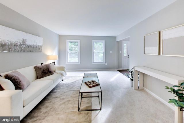 11 DANBURY FOREST LN, Stafford, VA 22554