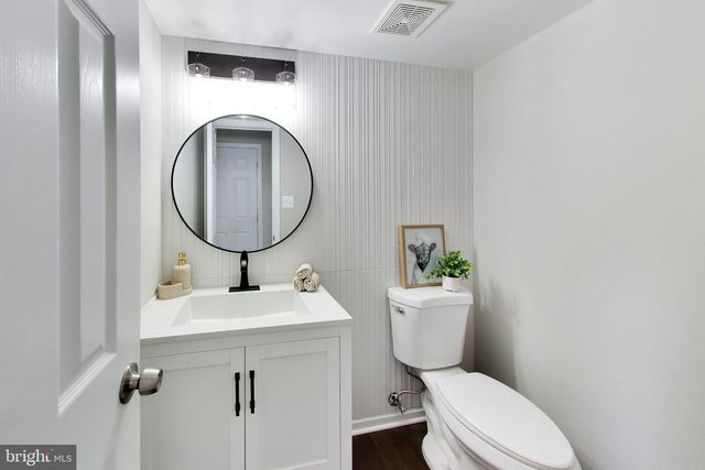 11 DANBURY FOREST LN, Stafford, VA 22554