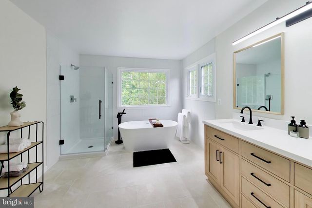 11 DANBURY FOREST LN, Stafford, VA 22554