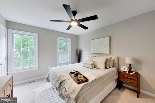11 DANBURY FOREST LN, Stafford, VA 22554