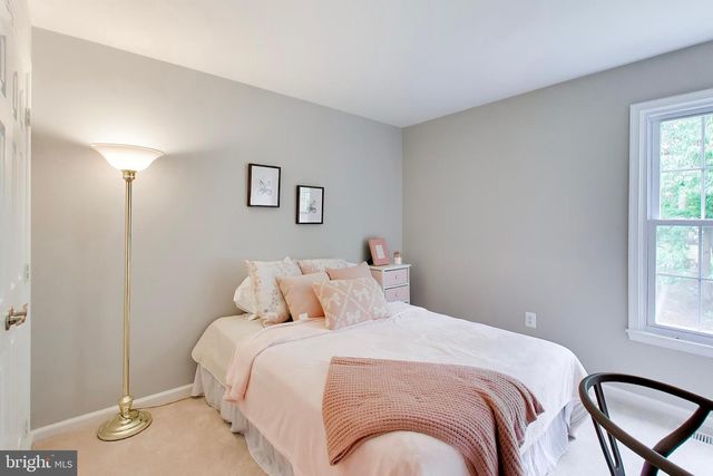 11 DANBURY FOREST LN, Stafford, VA 22554